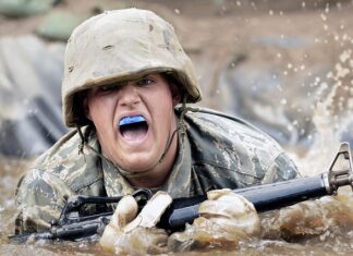 Co lepsze akademia czy uniwersytet?