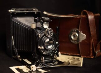 Czy podczas rozmowy kwalifikacyjnej online kandydat może mieć włączoną kamerę?