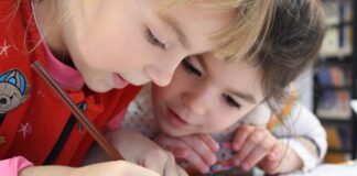 Czy po studiach licencjackich można uczyć w szkołę?