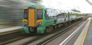 Czy czas dojazdu na szkolenie wlicza się do czasu pracy?