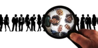 Jak pozyskać klientów przez social media?